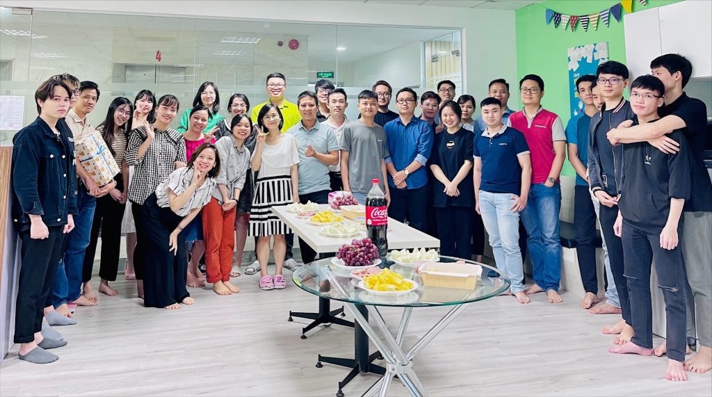 Gia đình Saltlux Technology